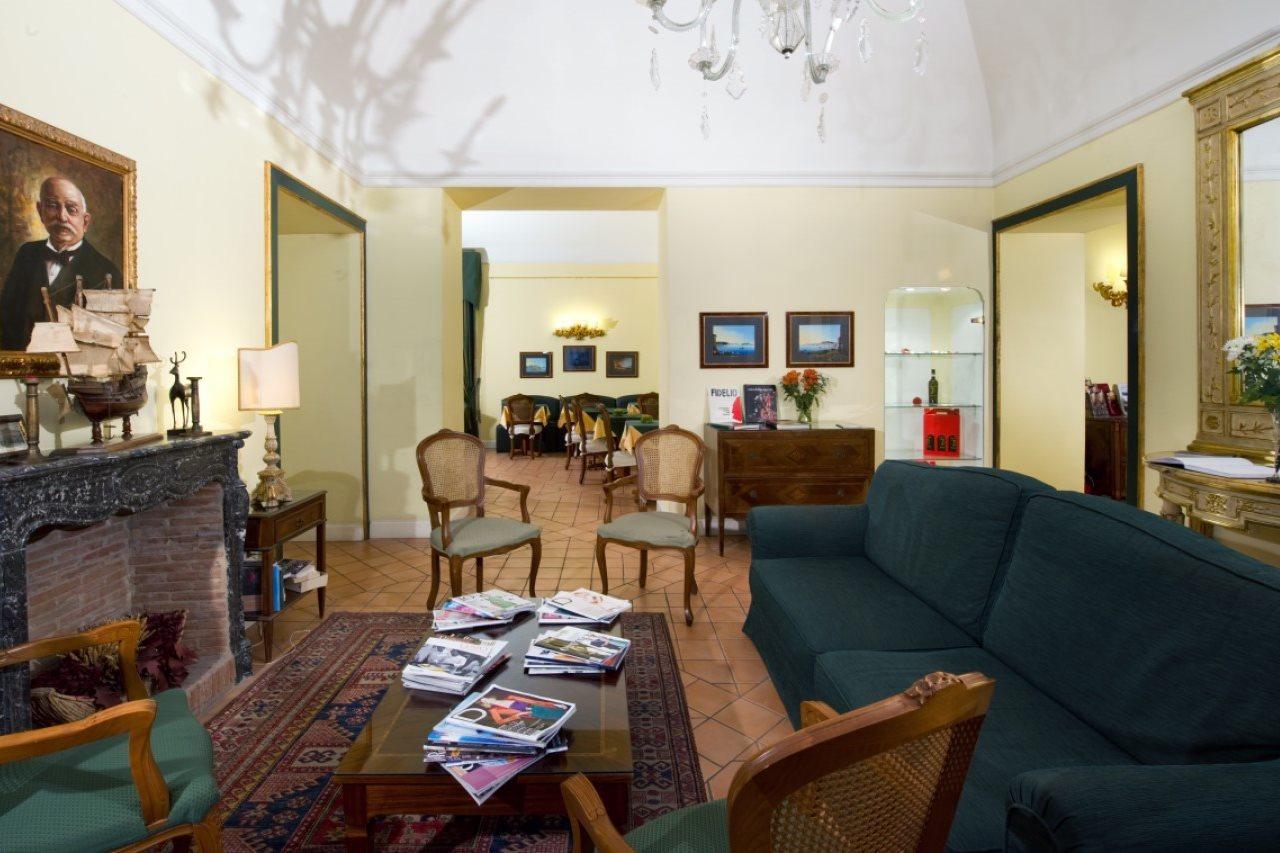 Chiaja Hotel De Charme Naples Exterior photo