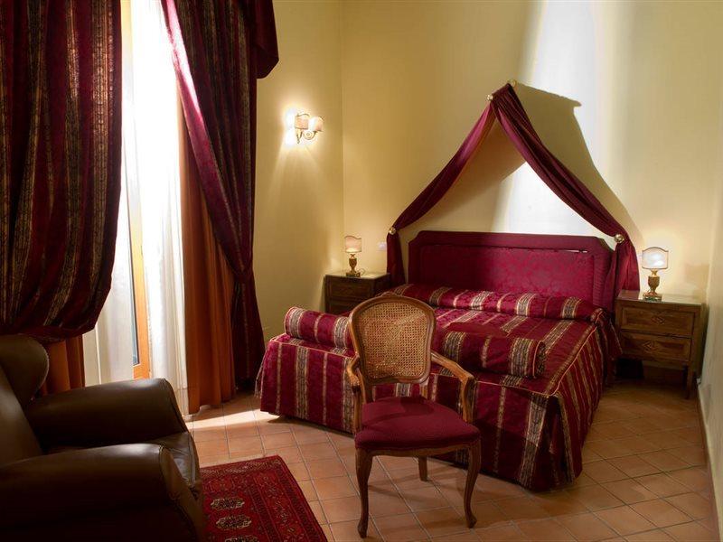 Chiaja Hotel De Charme Naples Exterior photo