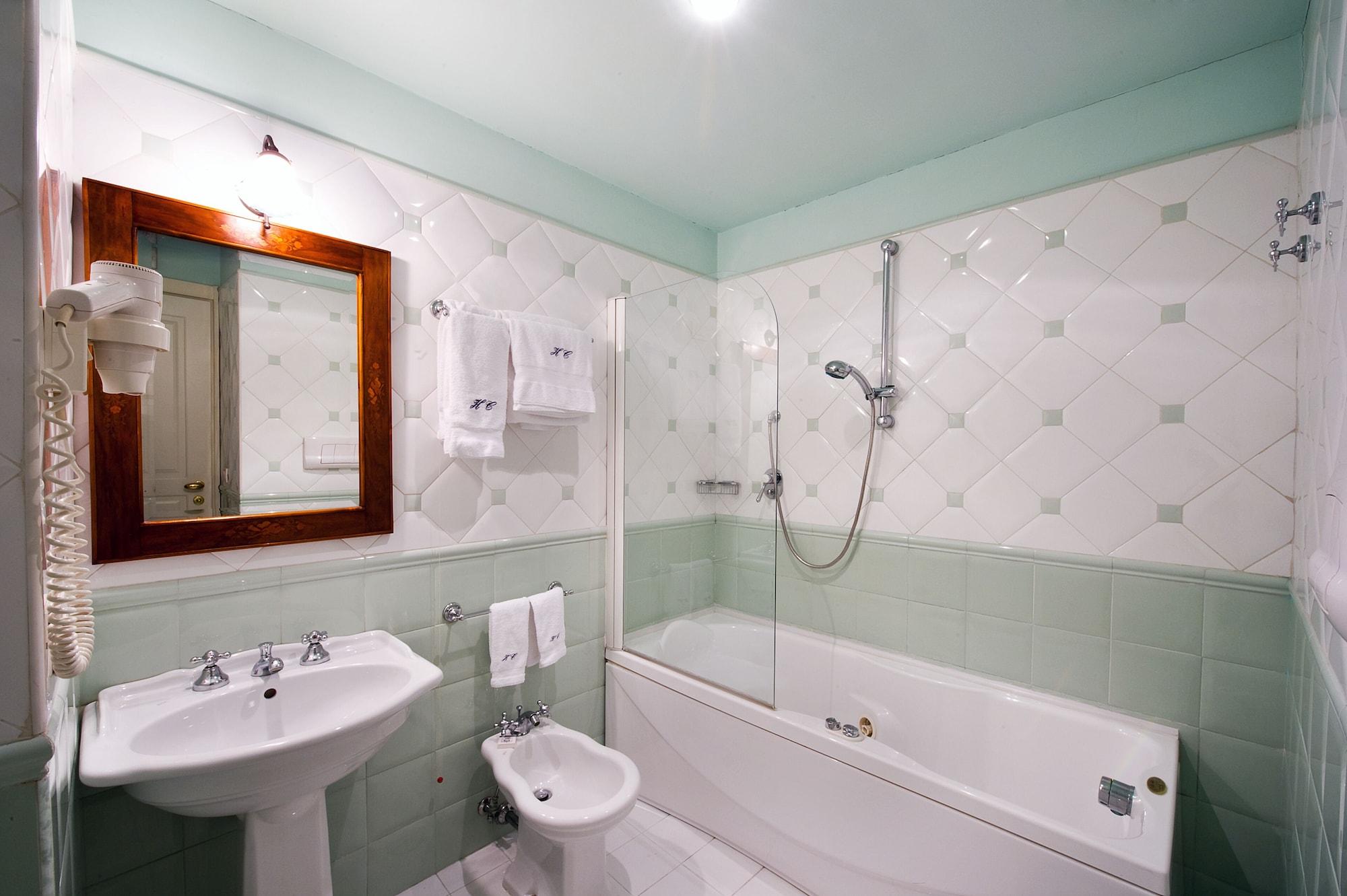 Chiaja Hotel De Charme Naples Room photo