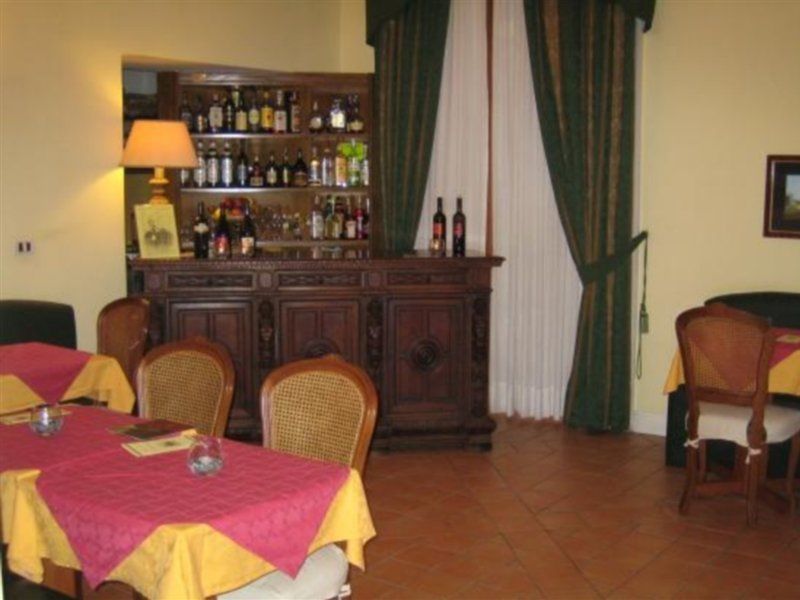 Chiaja Hotel De Charme Naples Exterior photo